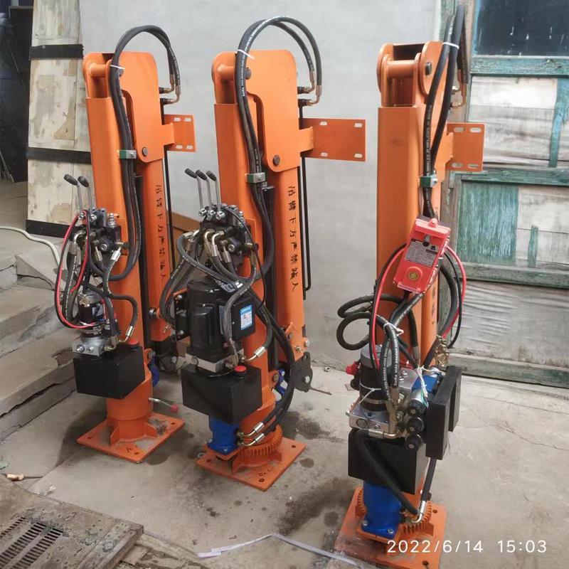 墨竹工卡县重汽蓝牌随车吊 3.2吨 国六动力强 液压驱动 农用自卸起重机